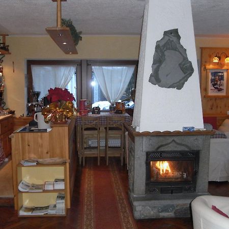 Hotel Genzianella Champoluc Eksteriør billede