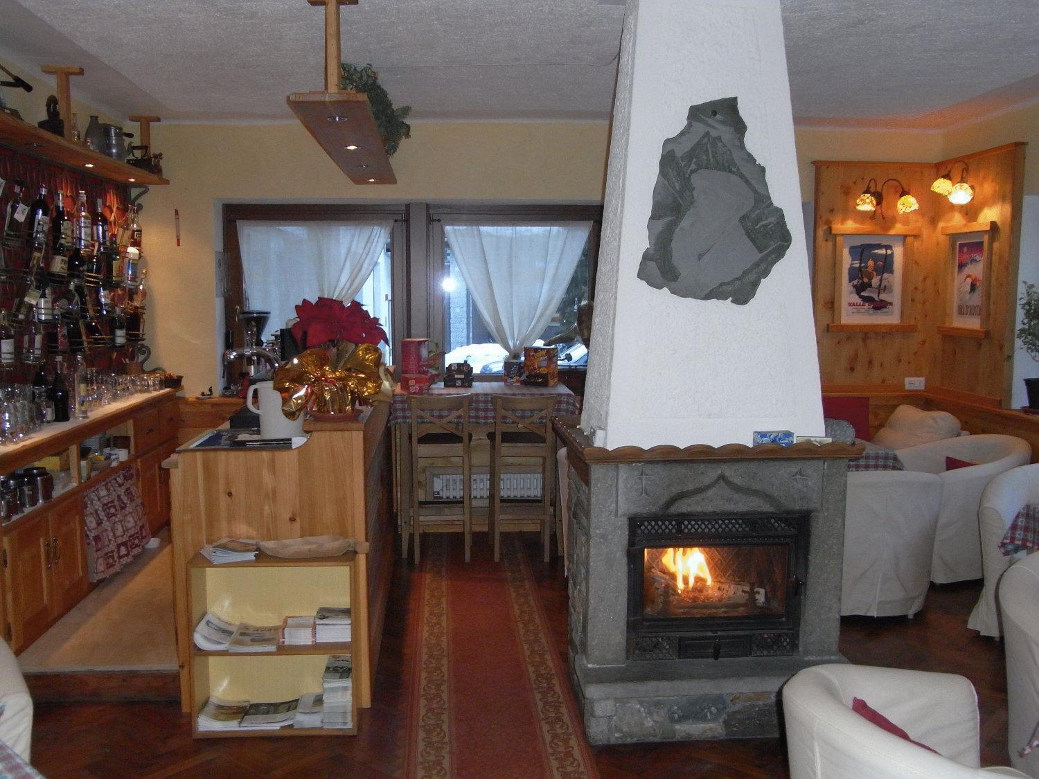 Hotel Genzianella Champoluc Eksteriør billede