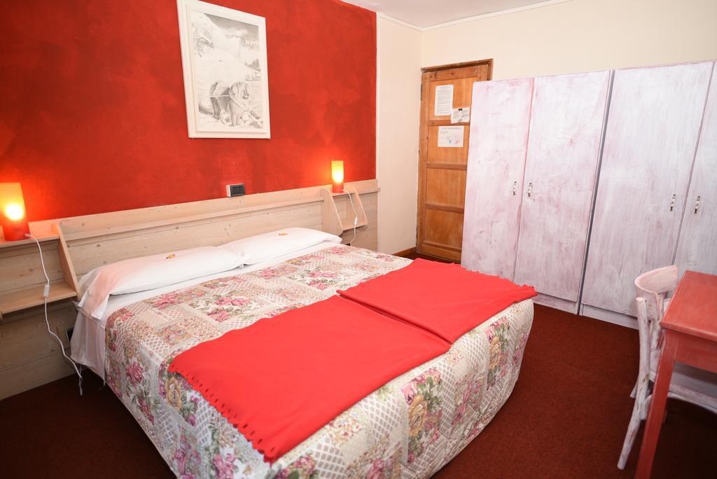 Hotel Genzianella Champoluc Eksteriør billede