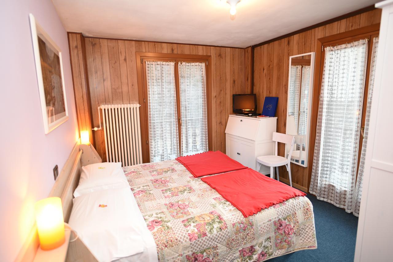 Hotel Genzianella Champoluc Eksteriør billede