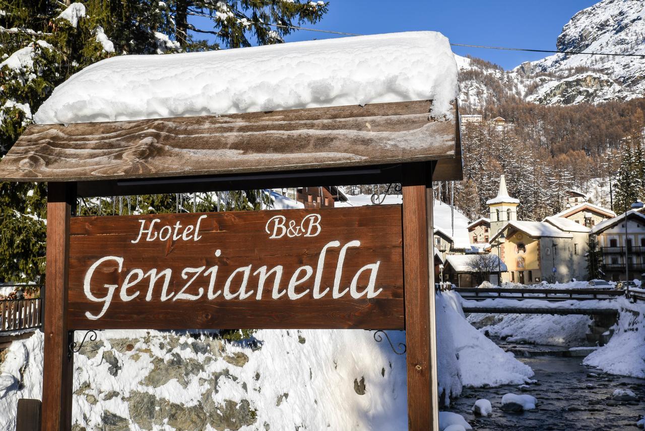 Hotel Genzianella Champoluc Eksteriør billede